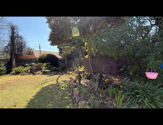 4 BEDROOM FREESTANDING FOR SALE IN FARRARMERE